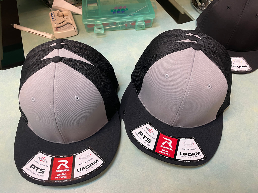 - PTS20M Steamboat Grey/Black Hats) Shop Alt. Hat - R-Flex – (6 Richardson